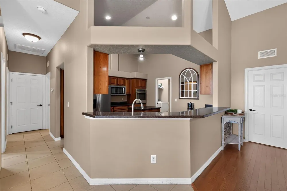4027 C 470 Lake Panasoffkee, FL 33538