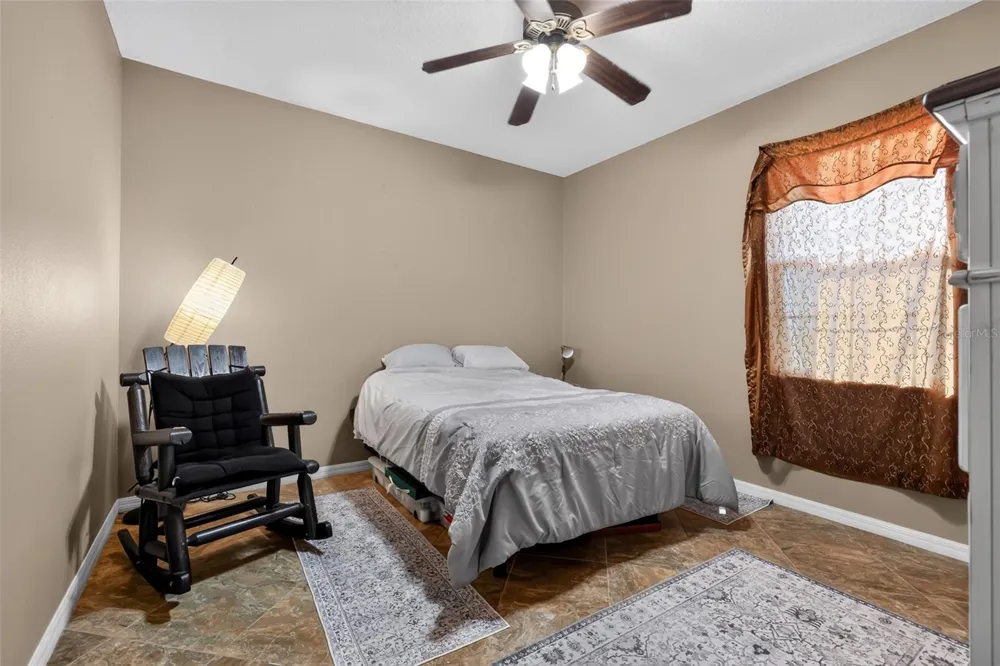 4027 C 470 Lake Panasoffkee, FL 33538