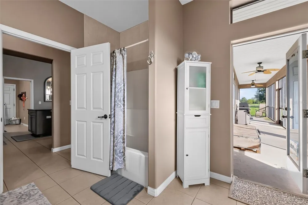 4027 C 470 Lake Panasoffkee, FL 33538