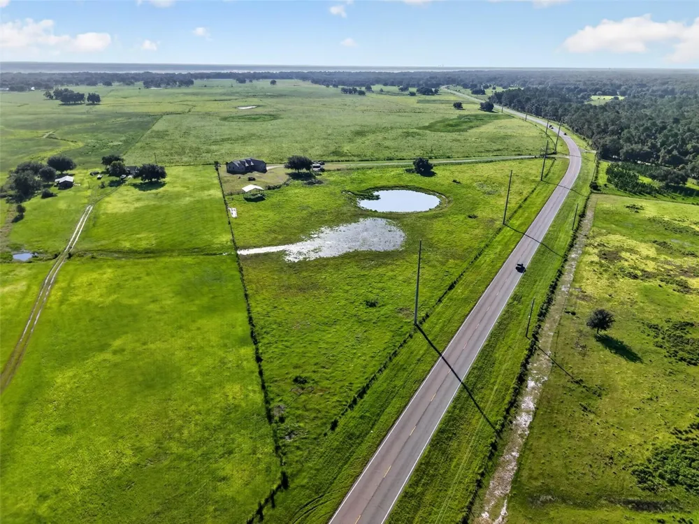 4027 C 470 Lake Panasoffkee, FL 33538