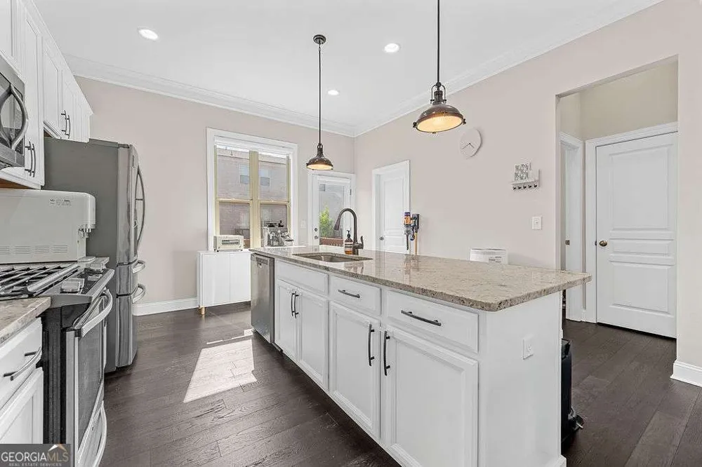 4468 Dunblane AVE Sugar Hill, GA 30518