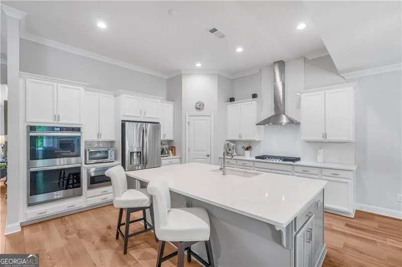 94 Vandiver CT Acworth, GA 30101