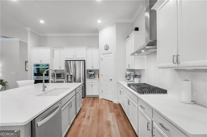 94 Vandiver CT Acworth, GA 30101