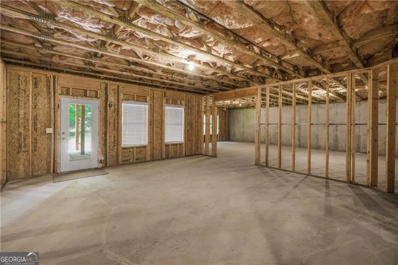 94 Vandiver CT Acworth, GA 30101