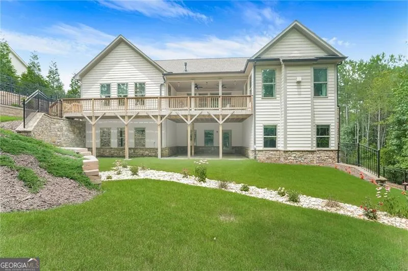 94 Vandiver CT Acworth, GA 30101