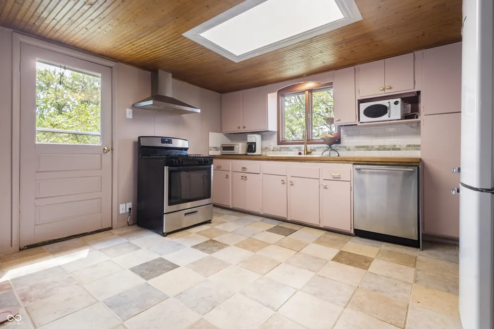 308 S Davisson Street Bloomington, IN 47403