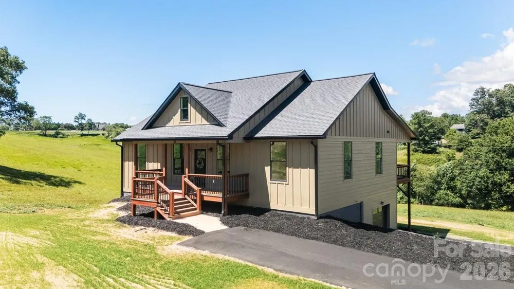 30 Johnny Roberts Road Alexander, NC 28701