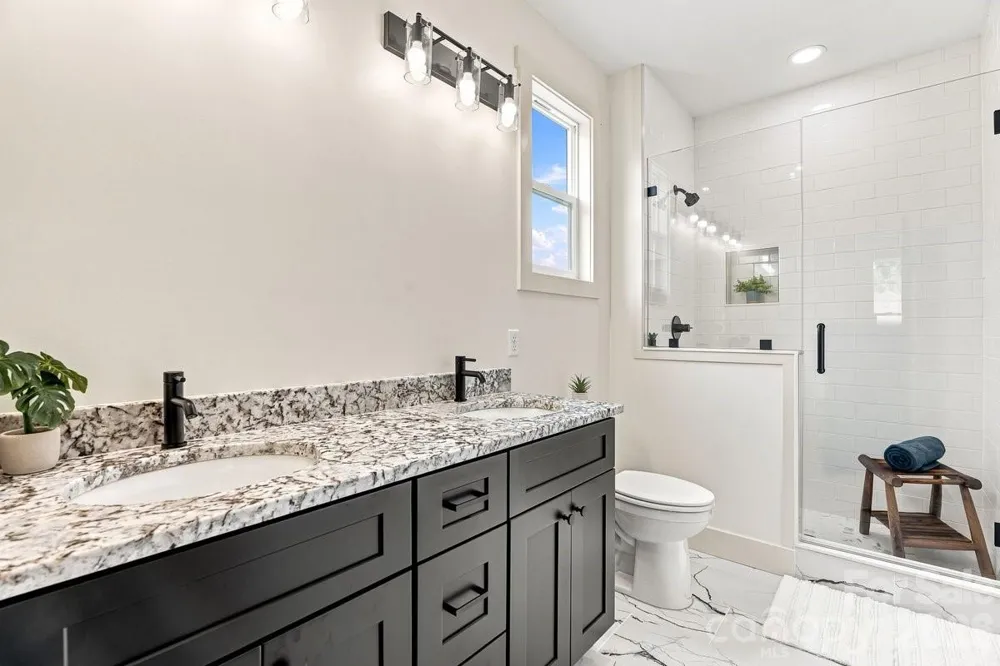 30 Johnny Roberts Road Alexander, NC 28701