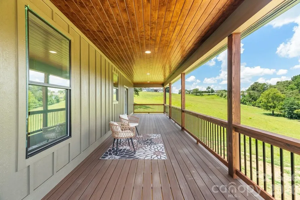 30 Johnny Roberts Road Alexander, NC 28701