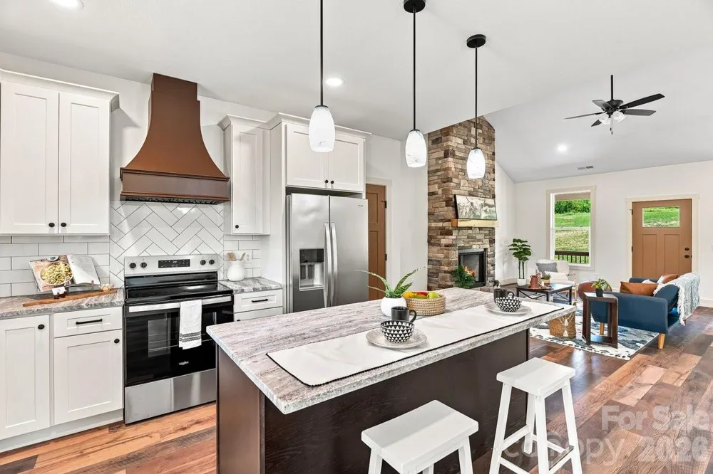 30 Johnny Roberts Road Alexander, NC 28701