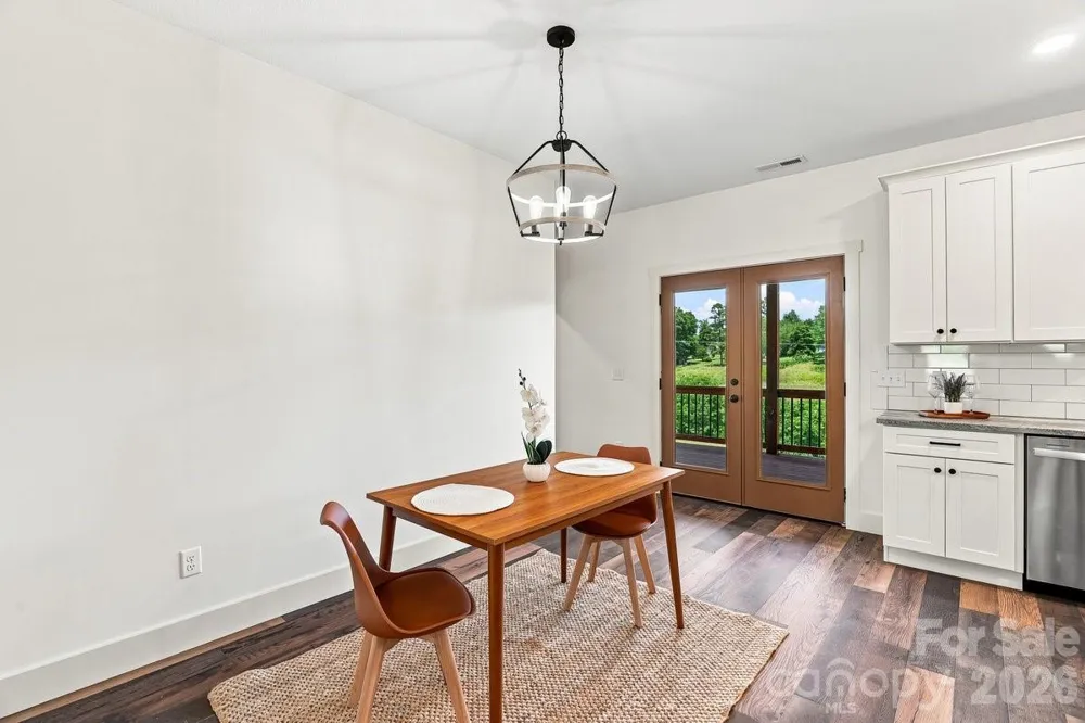 30 Johnny Roberts Road Alexander, NC 28701