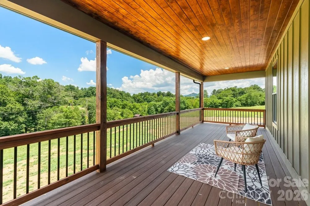 30 Johnny Roberts Road Alexander, NC 28701