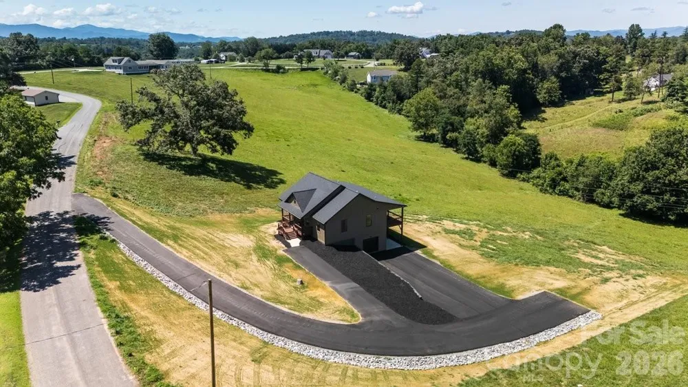 30 Johnny Roberts Road Alexander, NC 28701