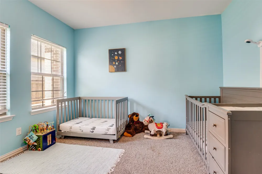 2723 Pike Drive Lancaster, TX 75134