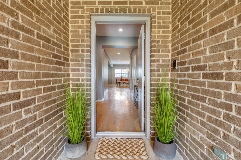 2723 Pike Drive Lancaster, TX 75134