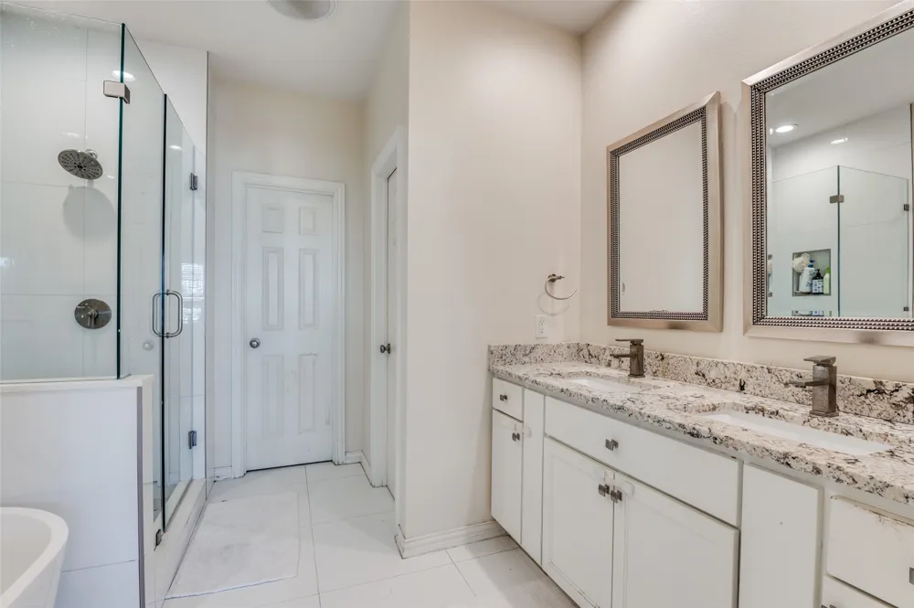 2723 Pike Drive Lancaster, TX 75134