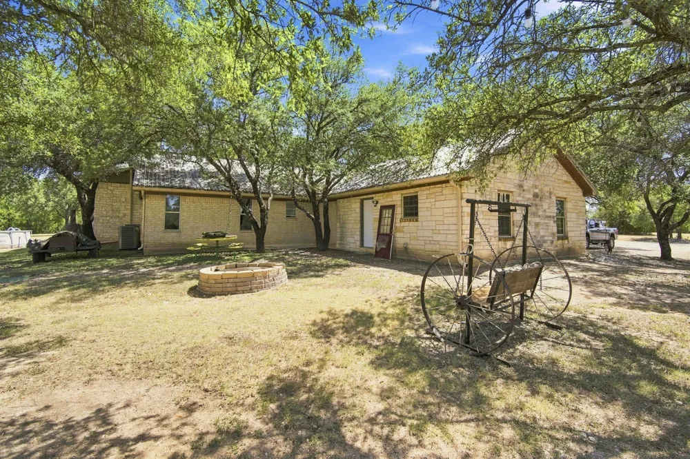322 Fm 927 Morgan, TX 76671