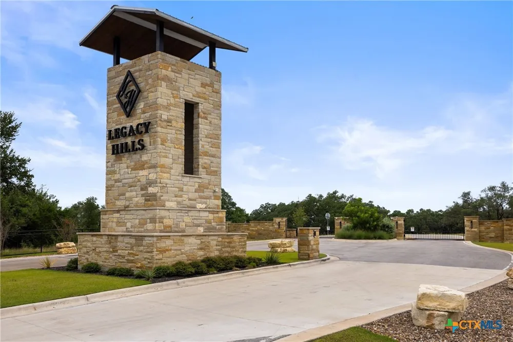 195 Lilly Belle Way Johnson City, TX 78636
