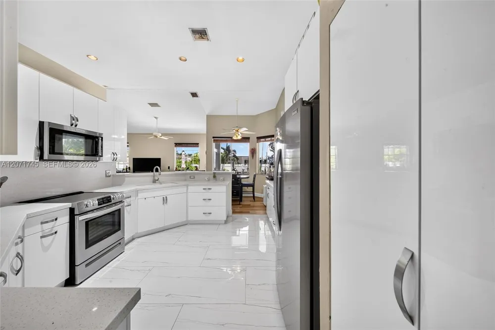17711 SW 81st Ct Palmetto Bay, FL 33157