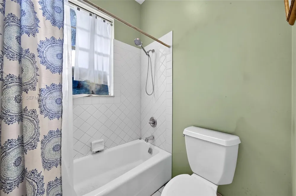 17711 SW 81st Ct Palmetto Bay, FL 33157