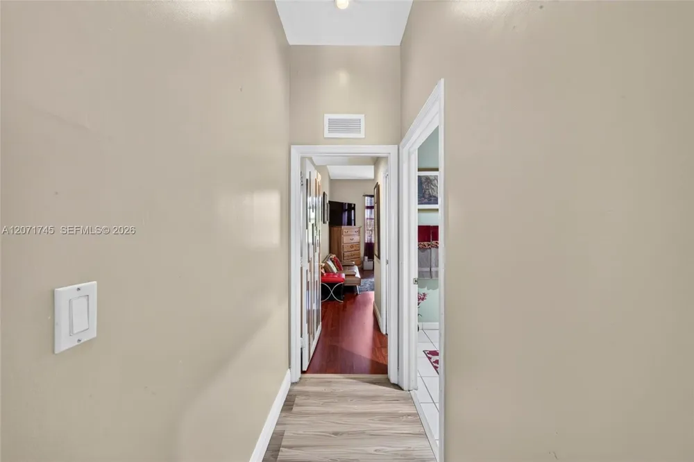 17711 SW 81st Ct Palmetto Bay, FL 33157