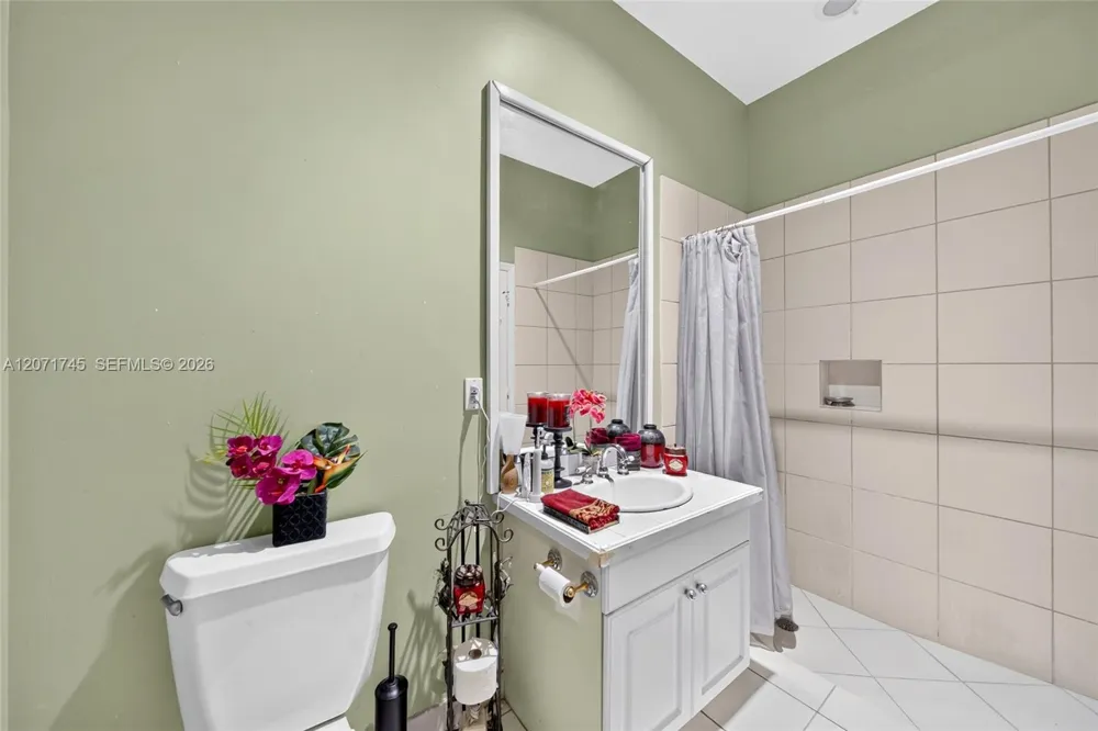 17711 SW 81st Ct Palmetto Bay, FL 33157