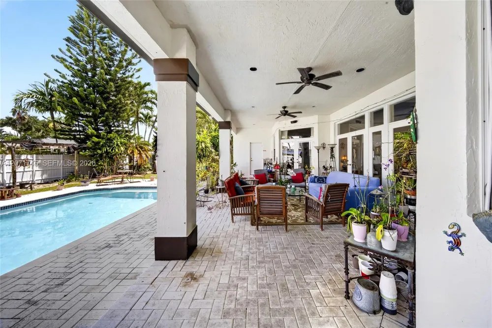 17711 SW 81st Ct Palmetto Bay, FL 33157