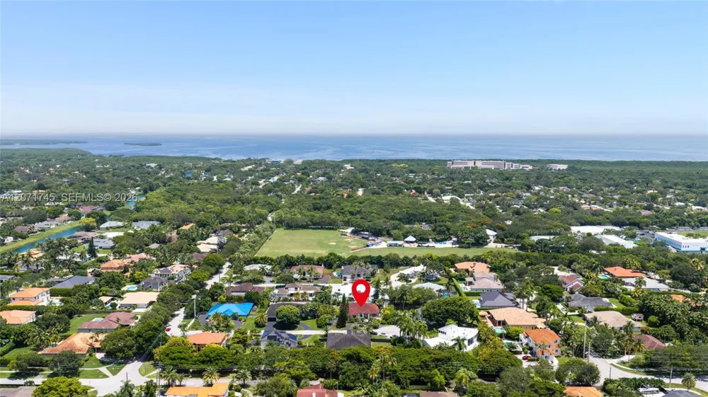 17711 SW 81st Ct Palmetto Bay, FL 33157