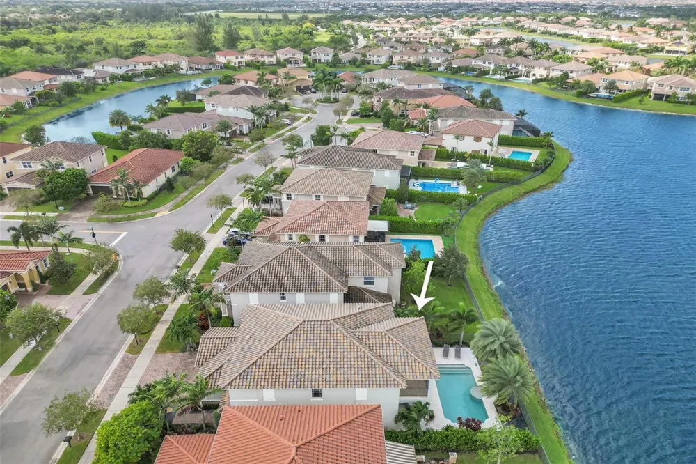 9749 Blue Isle #BAY Parkland, FL 33076