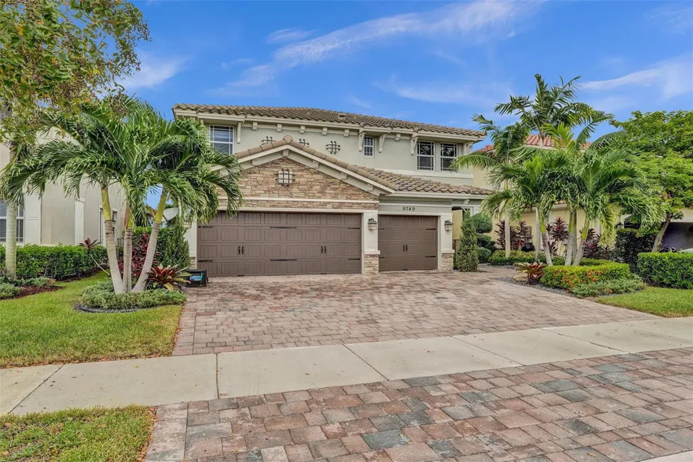 9749 Blue Isle #BAY Parkland, FL 33076