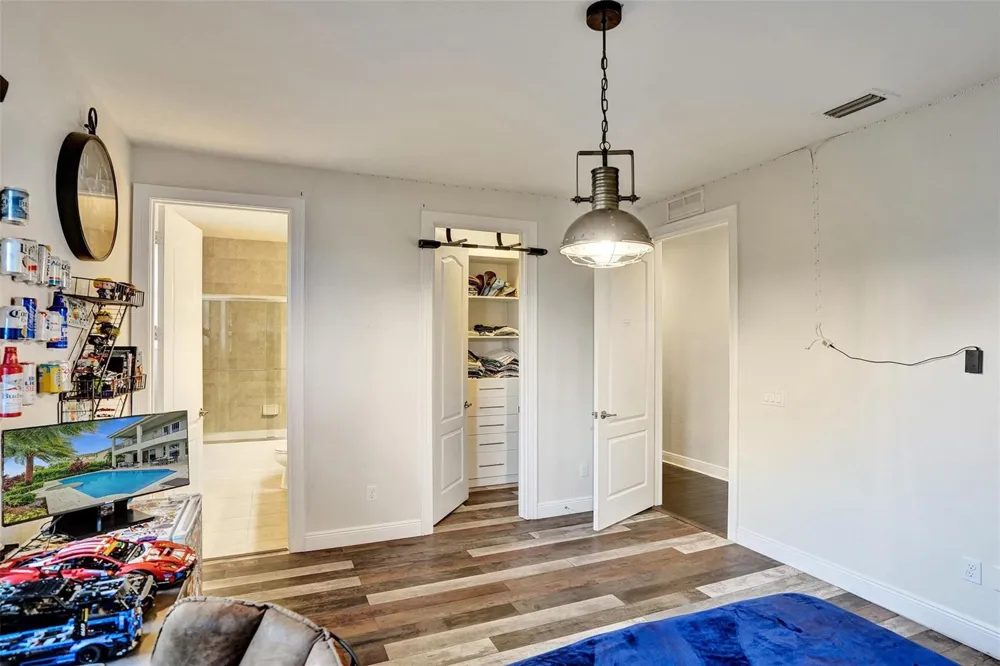 9749 Blue Isle #BAY Parkland, FL 33076