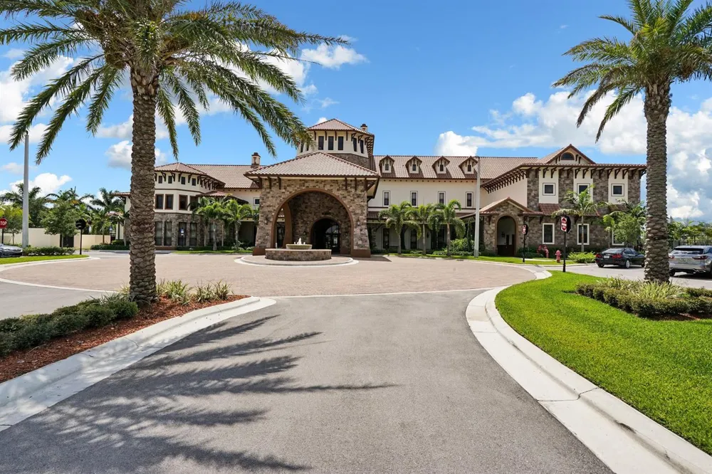 9749 Blue Isle #BAY Parkland, FL 33076
