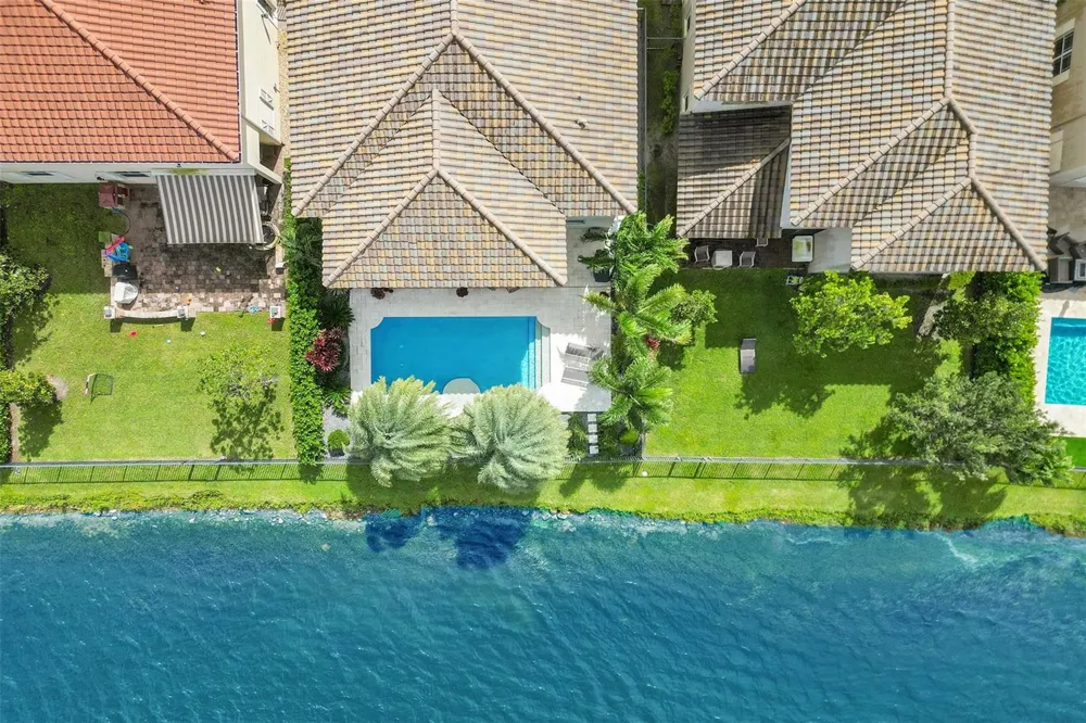 9749 Blue Isle #BAY Parkland, FL 33076
