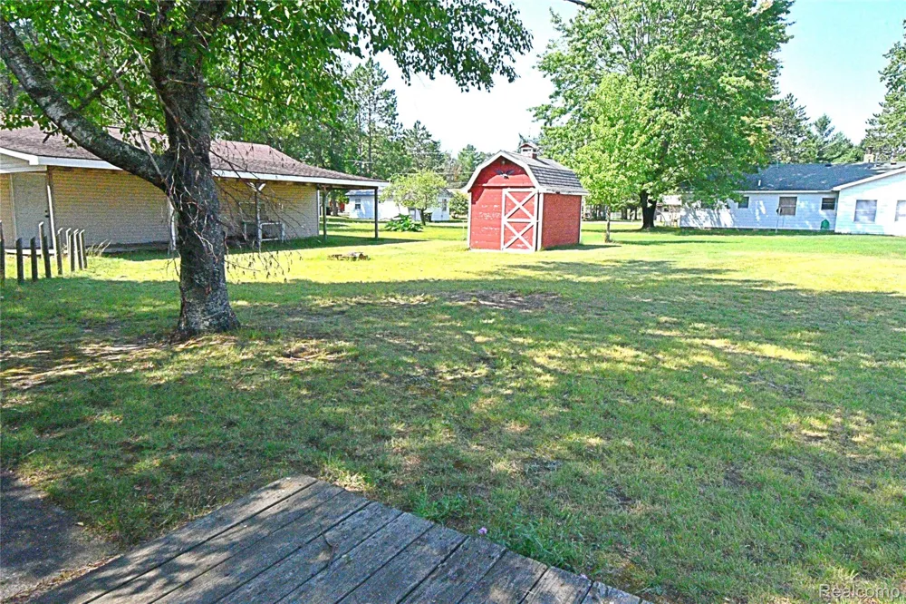 2091 Voight Road Richfield Township, MI 48656