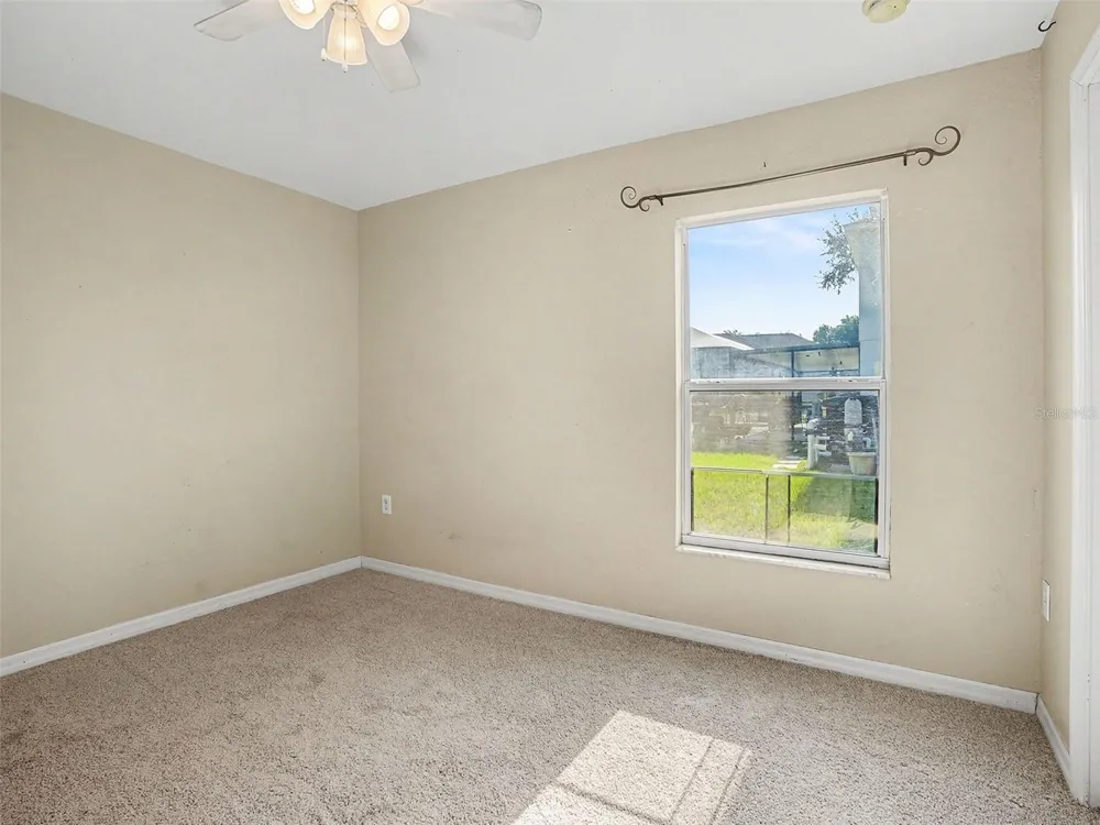 121 SHADDOCK DRIVE Auburndale, FL 33823