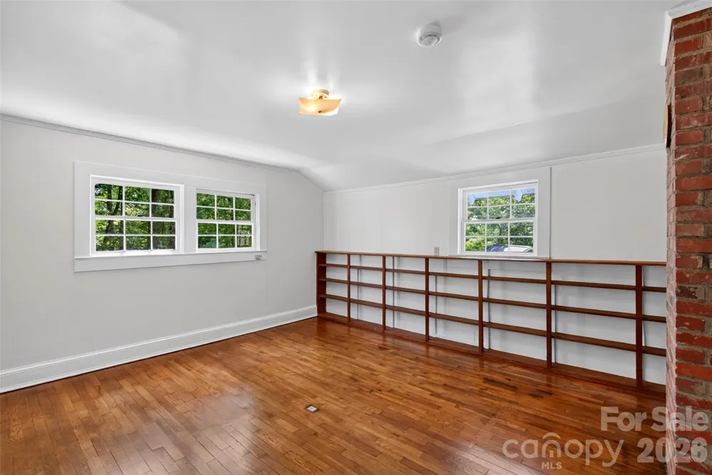 7 Bowers Road Black Mountain, NC 28711