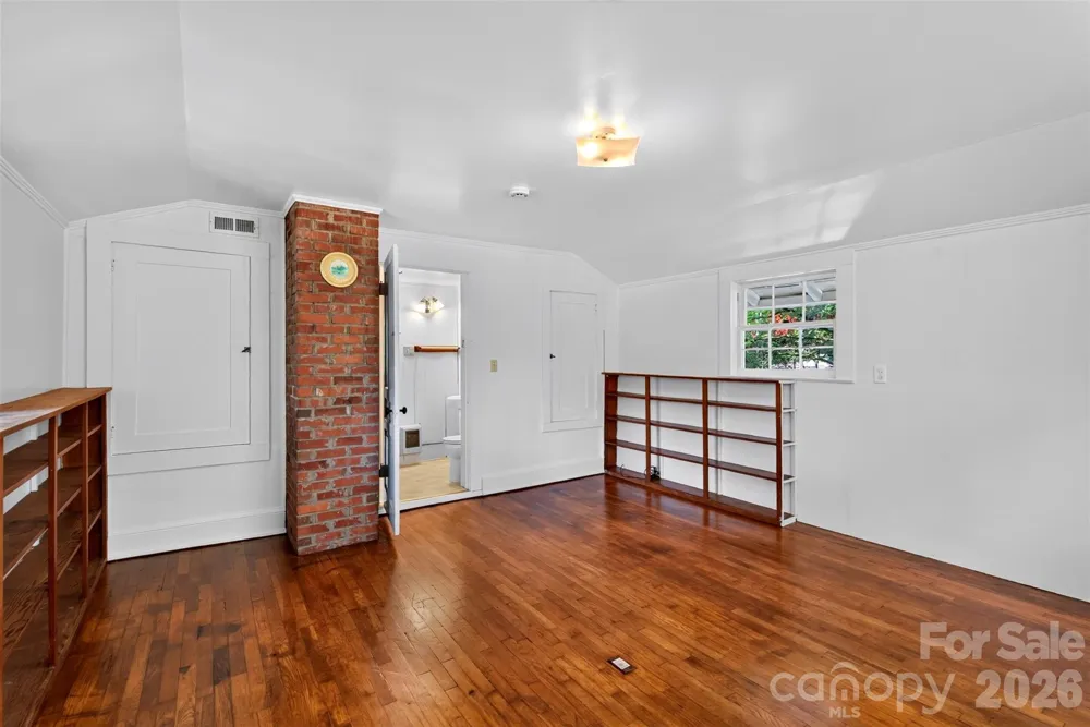 7 Bowers Road Black Mountain, NC 28711