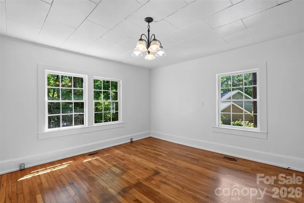 7 Bowers Road Black Mountain, NC 28711