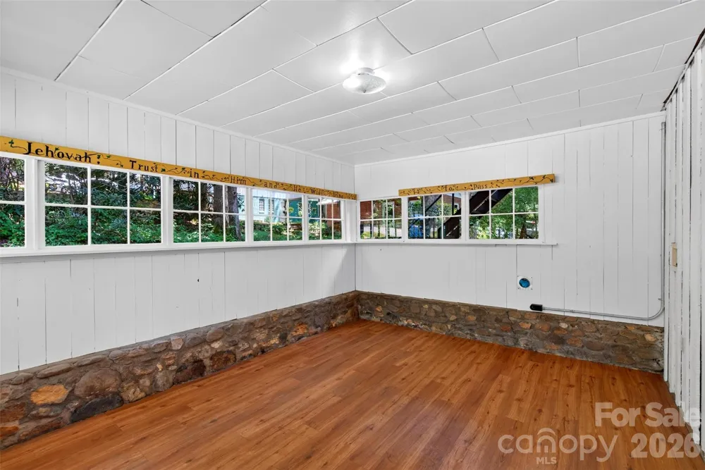 7 Bowers Road Black Mountain, NC 28711