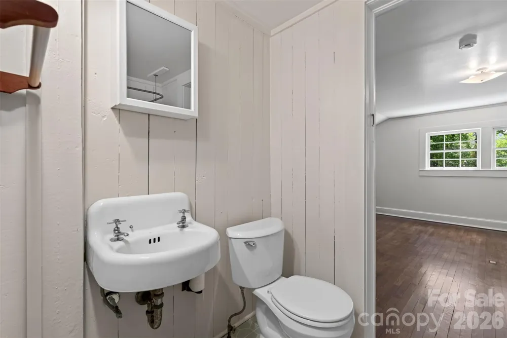 7 Bowers Road Black Mountain, NC 28711