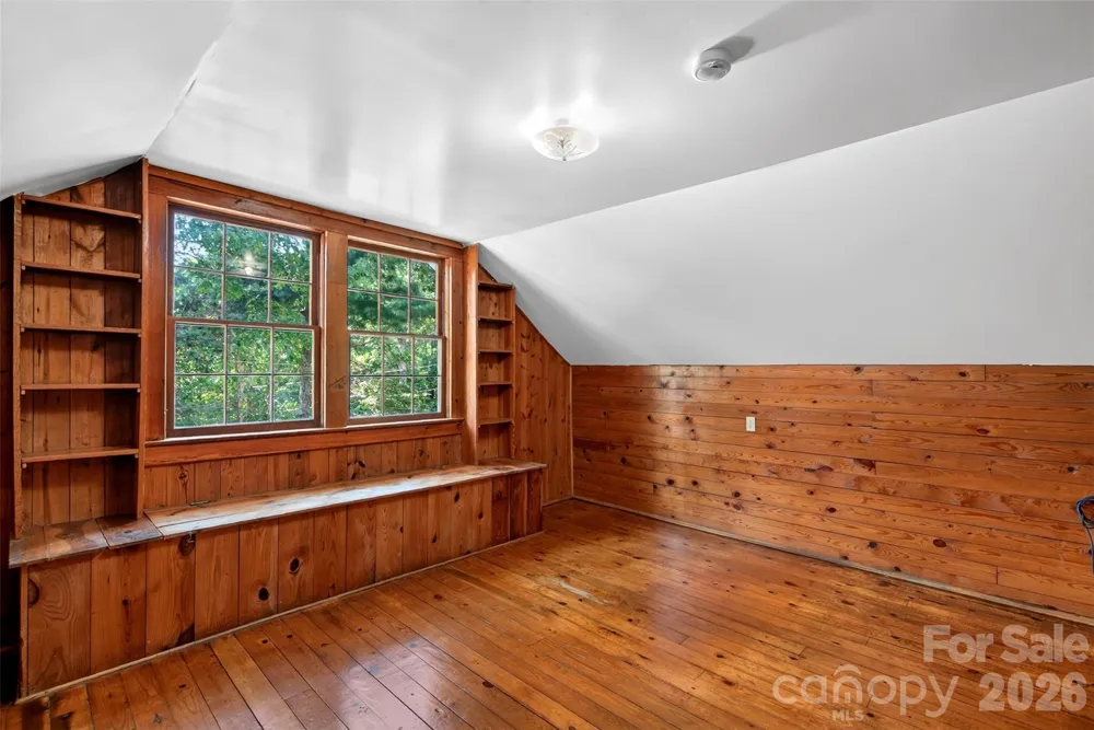 7 Bowers Road Black Mountain, NC 28711