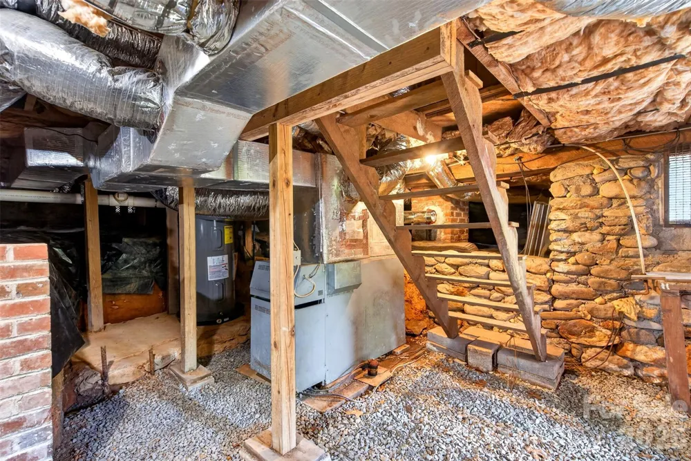 7 Bowers Road Black Mountain, NC 28711
