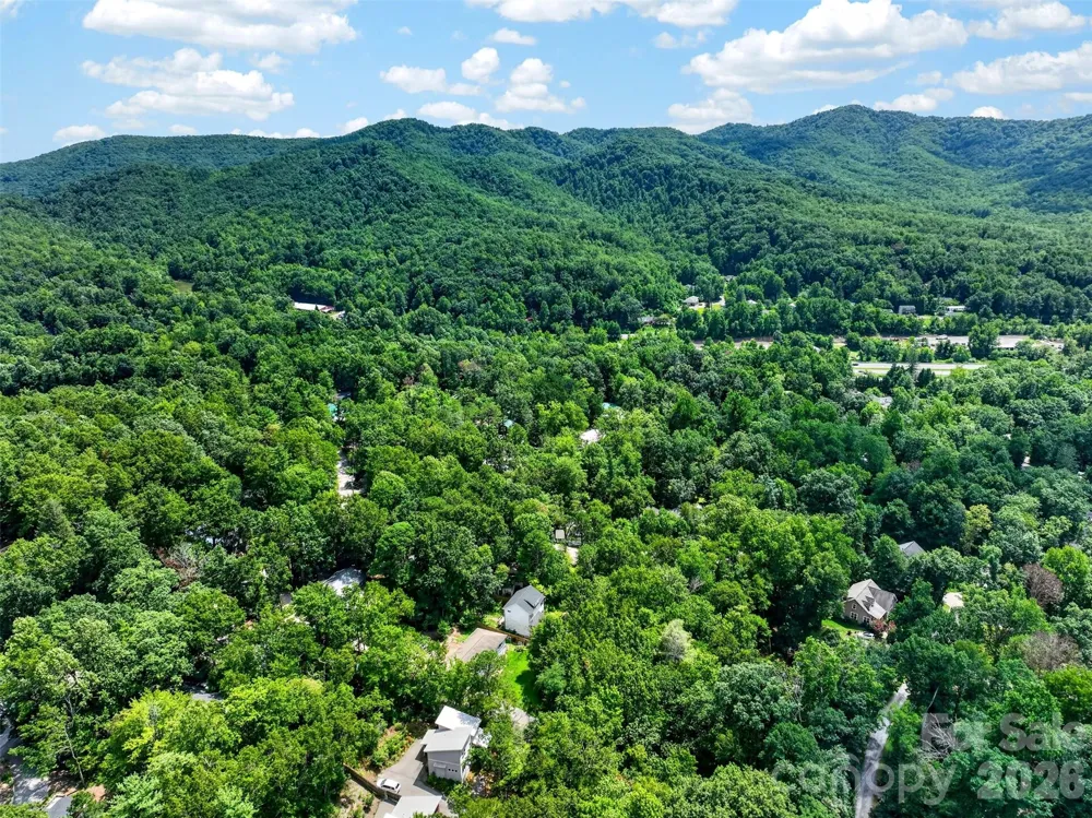 7 Bowers Road Black Mountain, NC 28711