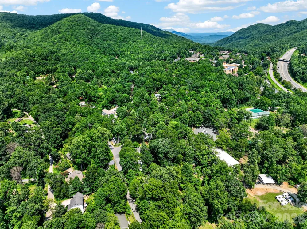 7 Bowers Road Black Mountain, NC 28711