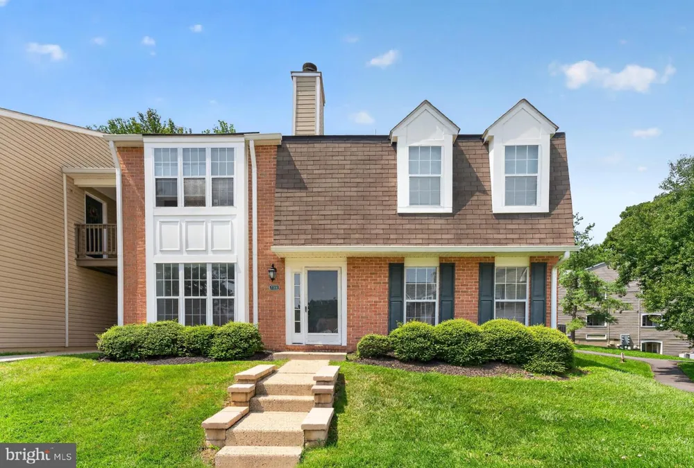 7710 LEXTON PLACE #B Springfield, VA 22152