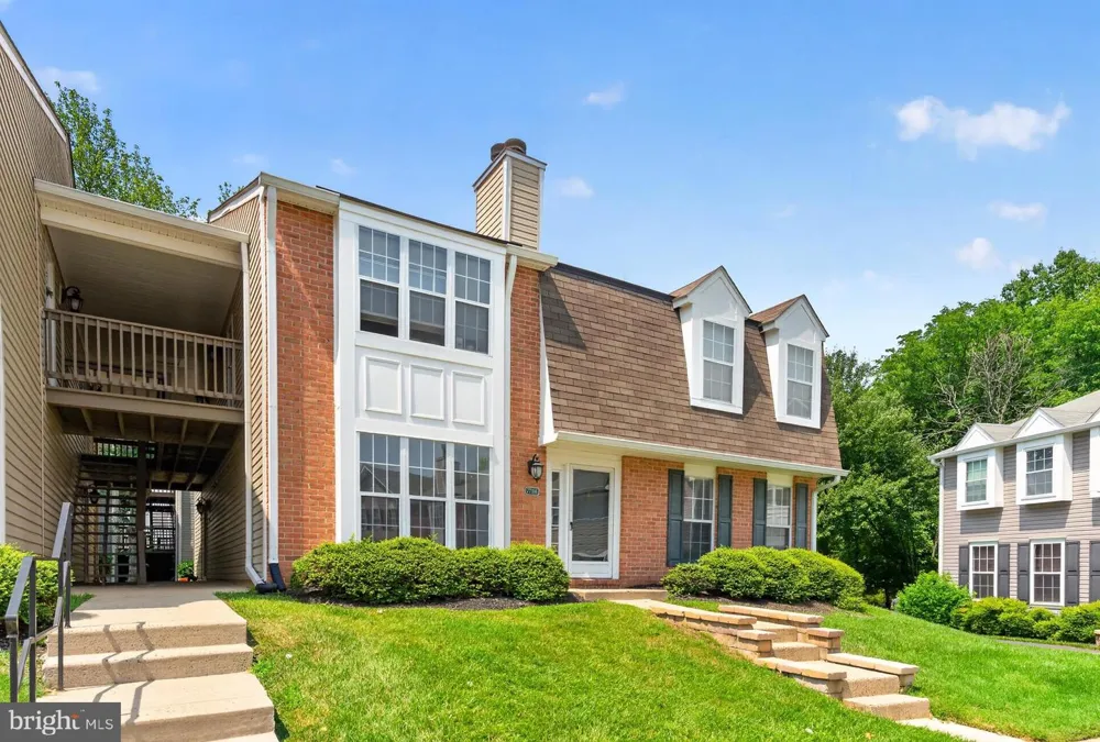 7710 LEXTON PLACE #B Springfield, VA 22152