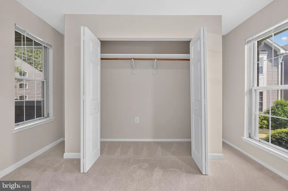 7710 LEXTON PLACE #B Springfield, VA 22152