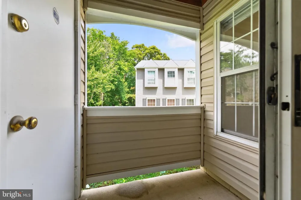 7710 LEXTON PLACE #B Springfield, VA 22152