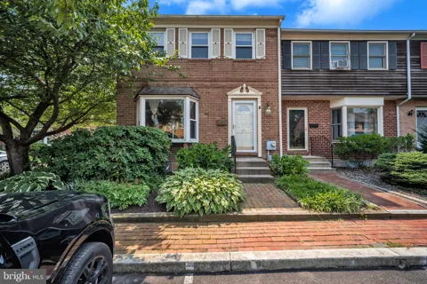 20 GATEHOUSE LANE