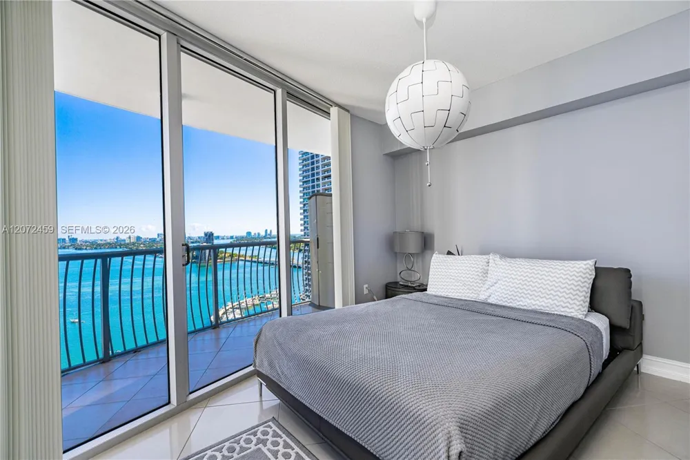 1750 Bayshore Dr #2301 Miami, FL 33132